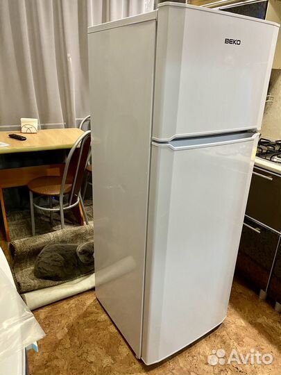Холодильник beko