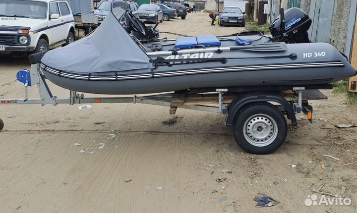 Лодка в комплекте