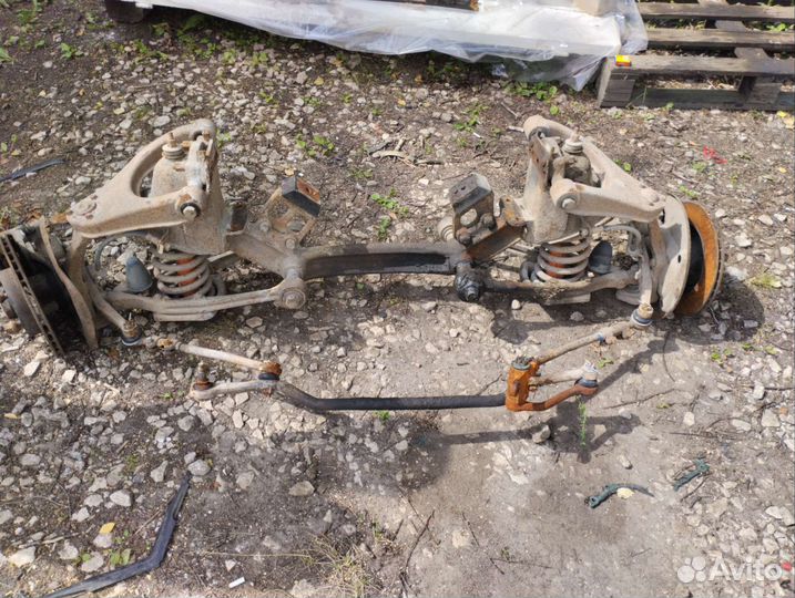 Передняя балка