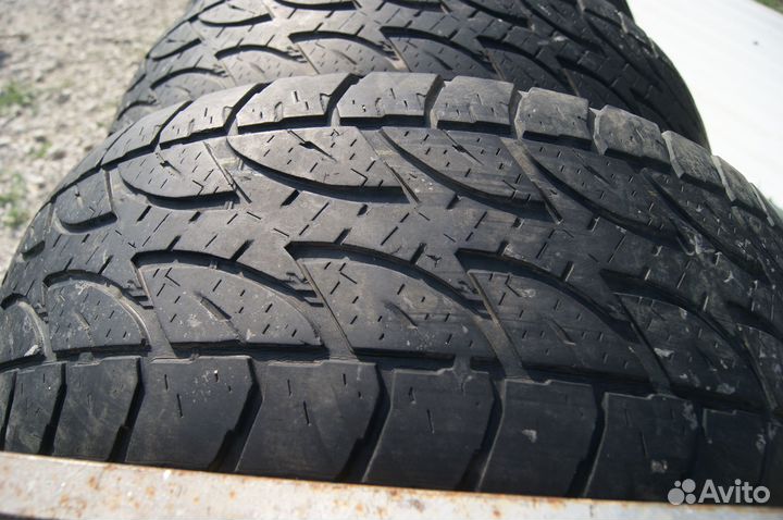 Bridgestone Dueler A/T 265/65 R17