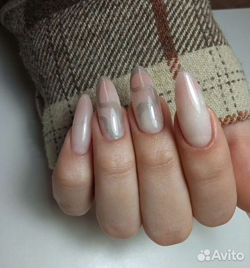 Маникюр и педикюр