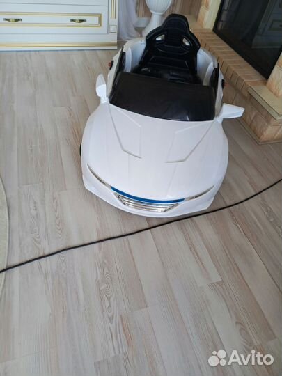 Детский электромобиль
