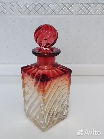 Графин стекло старинный