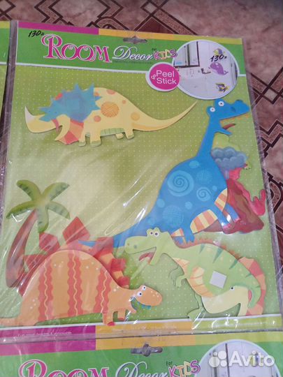 Наклейки на стену