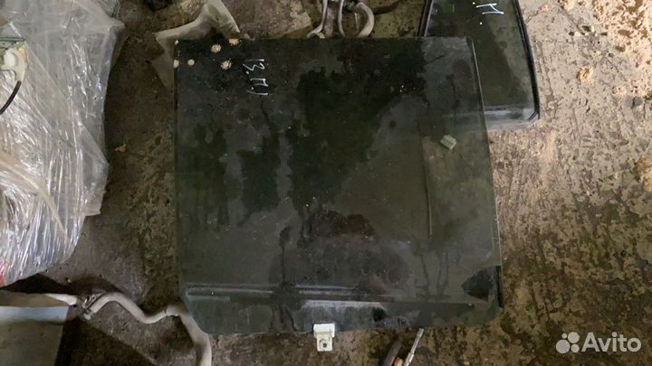 Стекло двери задней правой Great Wall hover H5 201