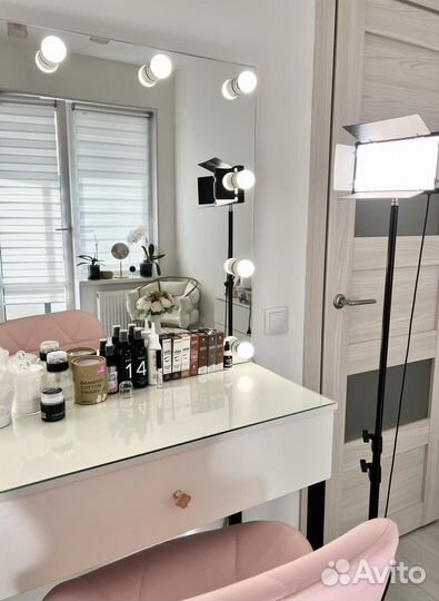 Брови / Коррекция /Окрашивание /Ламинирование