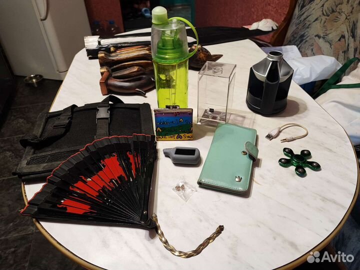 Статуэтки, свечи, мелочи