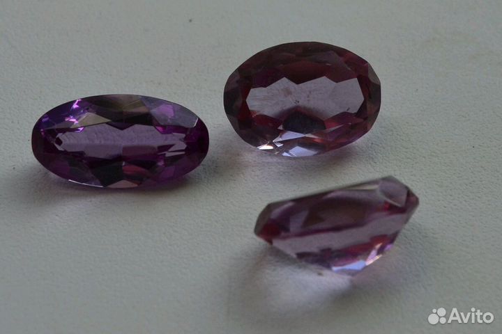 Камень Турмалин(корунд)