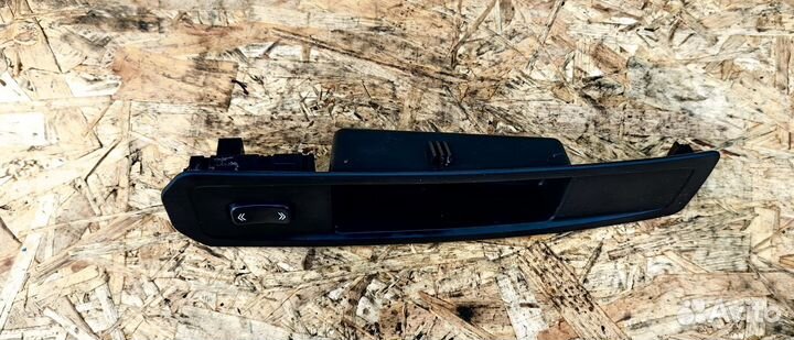 Кнопка стеклоподъёмника перед правая Cadillac SRX1