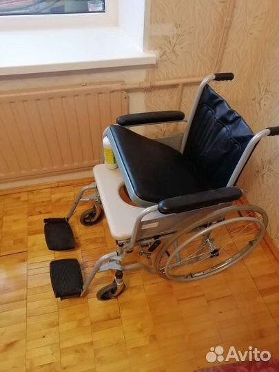Инвалидная коляска с туалетом
