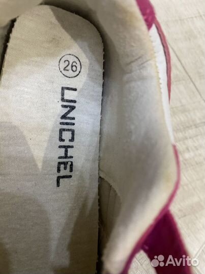 Кроссовки для девочки