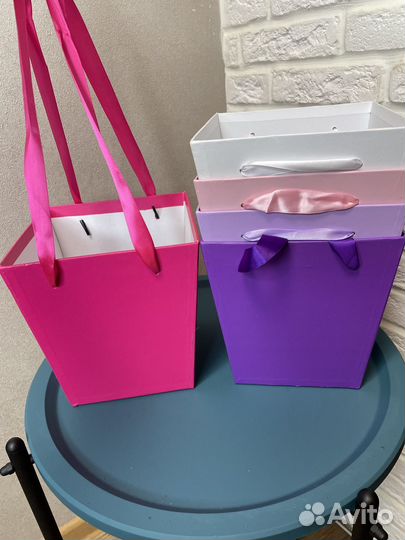 Подарочная коробка упаковка