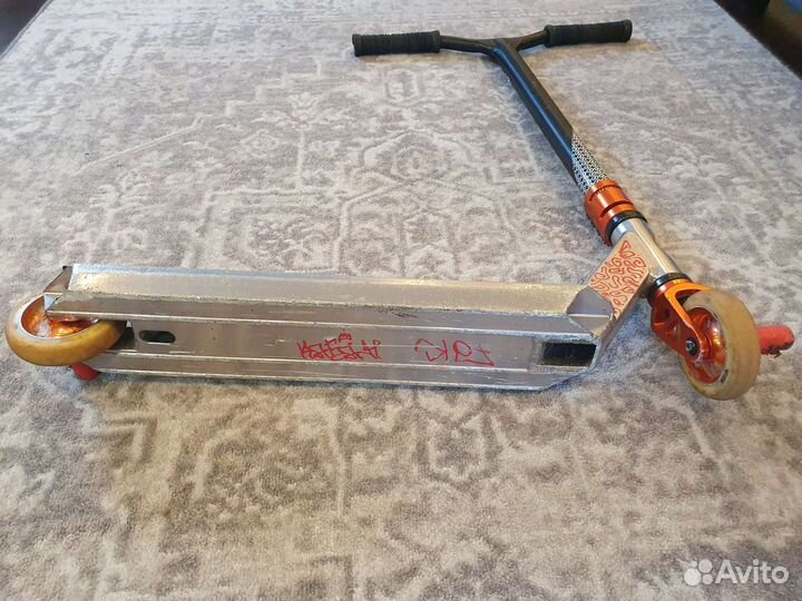 Трюковой самокат оxelo