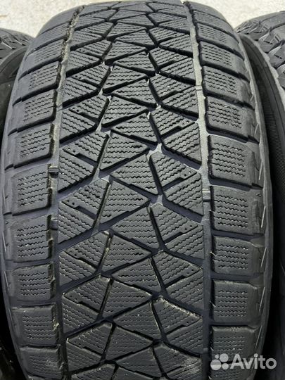 Bridgestone Blizzak DM-V2 285/50 R20
