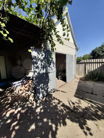 Дом 204 м² на участке 6 сот.