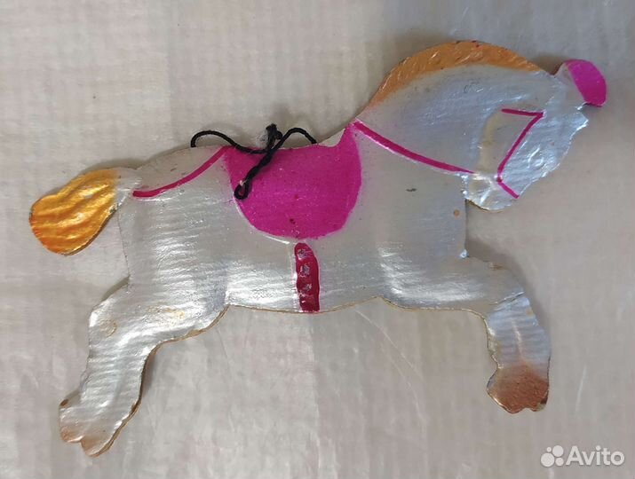 Новогодние игрушки и товары времён СССР