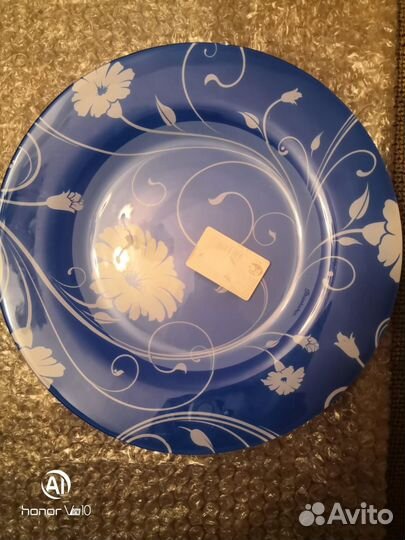 Тарелки новые большие 4 шт