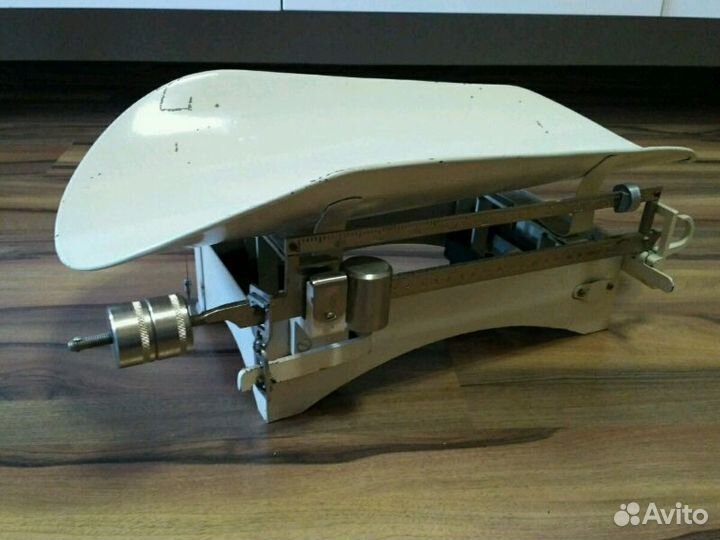 Весы советские из роддома антикварные