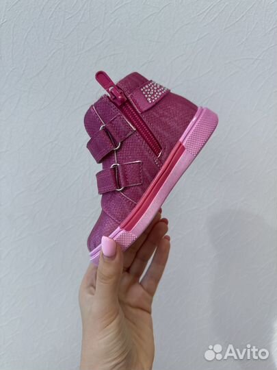 Ботинки для девочки