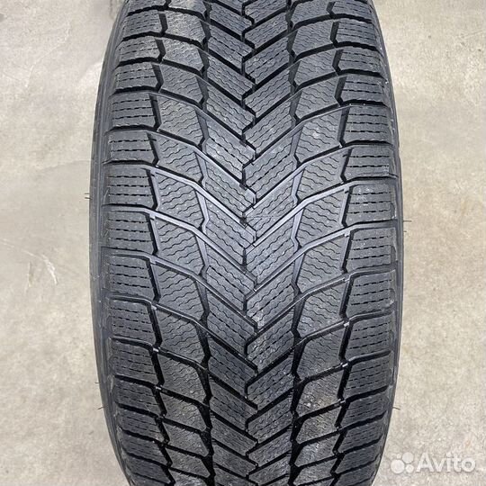 Michelin X-Ice Snow 235/40 R18 95H