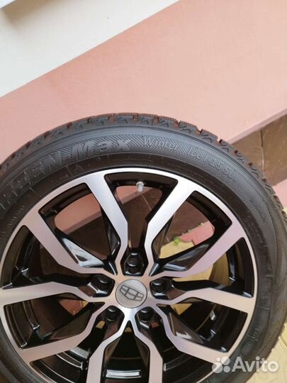Автошины на дисках для Geely Coolray зимние