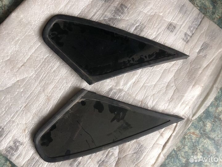 Форточка Задняя боковины стекло Volvo S40 2004-12