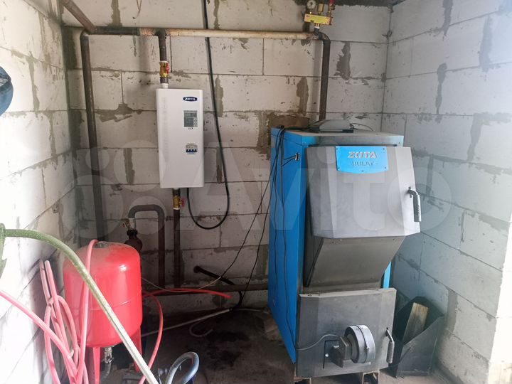 Дом 280 м² на участке 8,6 сот.