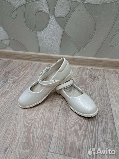 Туфли для девочки 32р