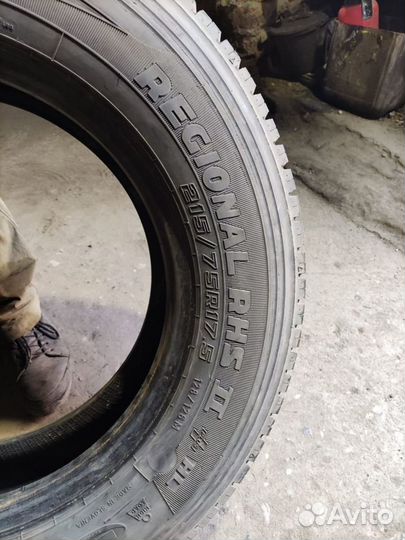 Грузовая шина бу 215 75 R17.5 Bridgestone