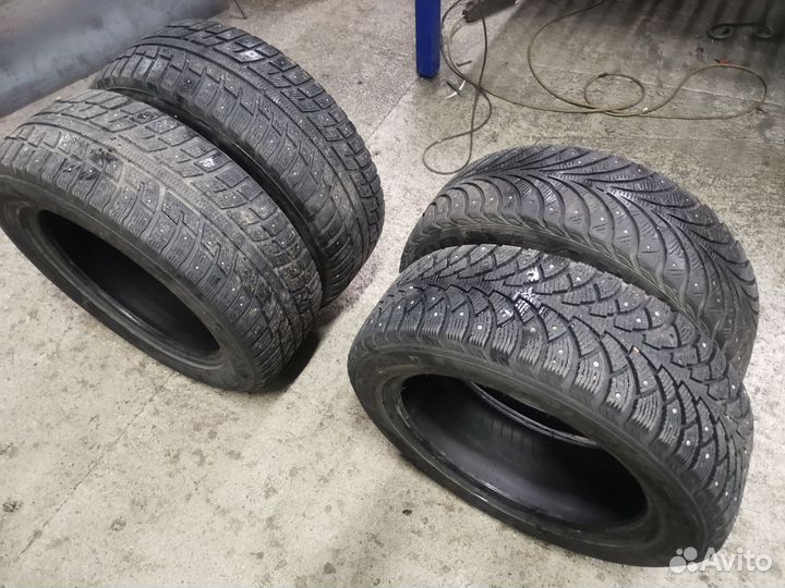Kumho I'Zen KW22 225/55 R16 и 195/55 R16