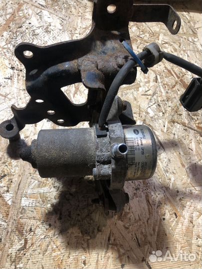 Вакуумный усилитель тормозов Subaru Tribeca b9