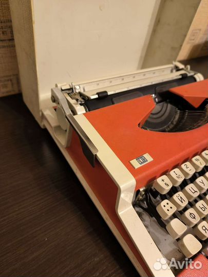 Печатная машинка Unis