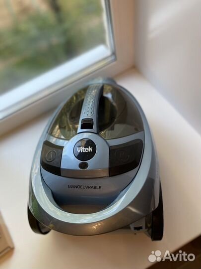 Пылесос Vitek Cyclonik Tipe 2000 W