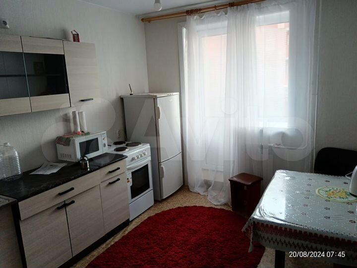 1-к. квартира, 37 м², 1/4 эт.