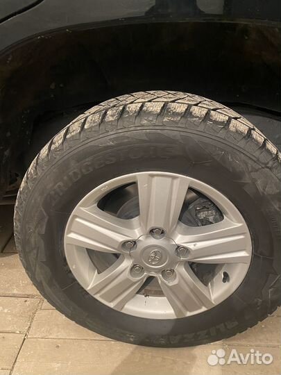 Bridgestone Blizzak Ice 285/65 R18