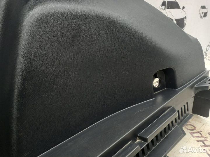 Обшивка багажника левая Toyota Rav4 50