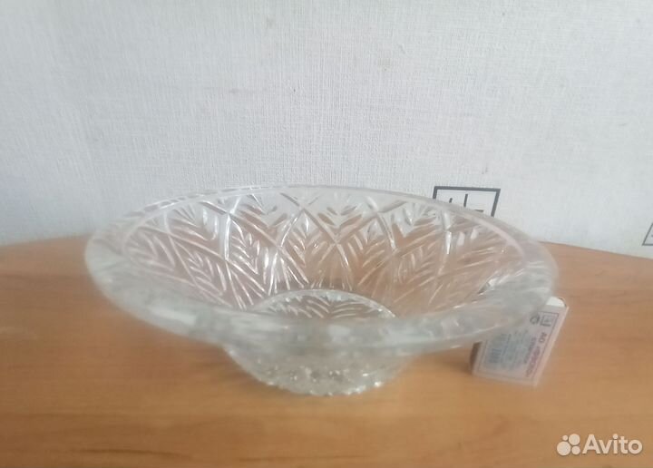 Посуда для сервировки стола