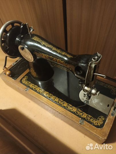 Швейная машина Подольск ручная