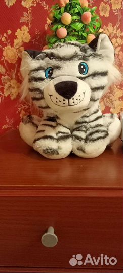 Тигренок белый