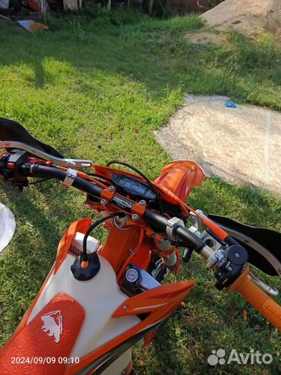 Regulmoto Crosstrek 300