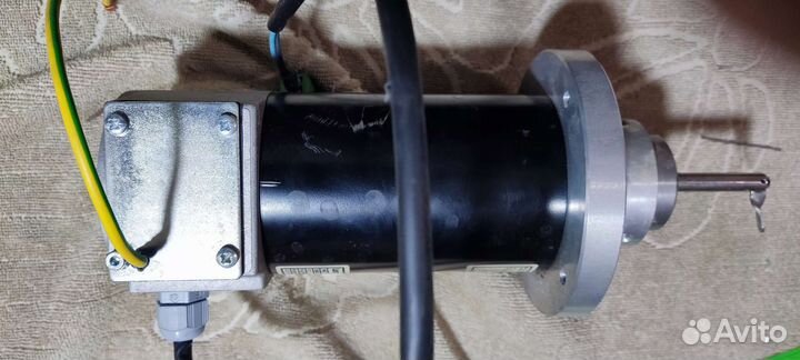 Электрдвигатель Lenze d-32696