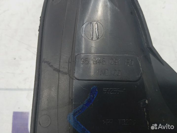 Дефлектор решетки стеклоочистителя левый Citroen C4 8251FJ