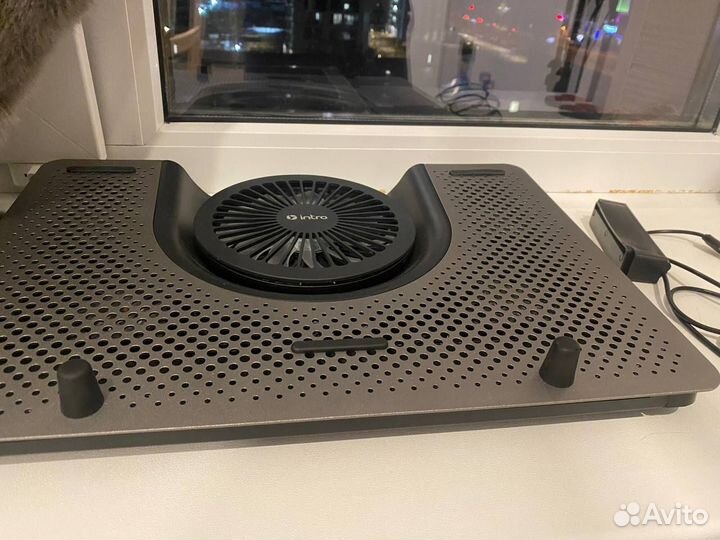 Охлаждающая подставка для ноутбука Intro GXT9900