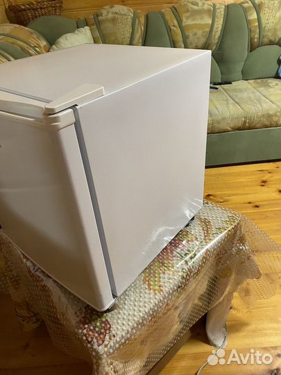 Холодильник маленький