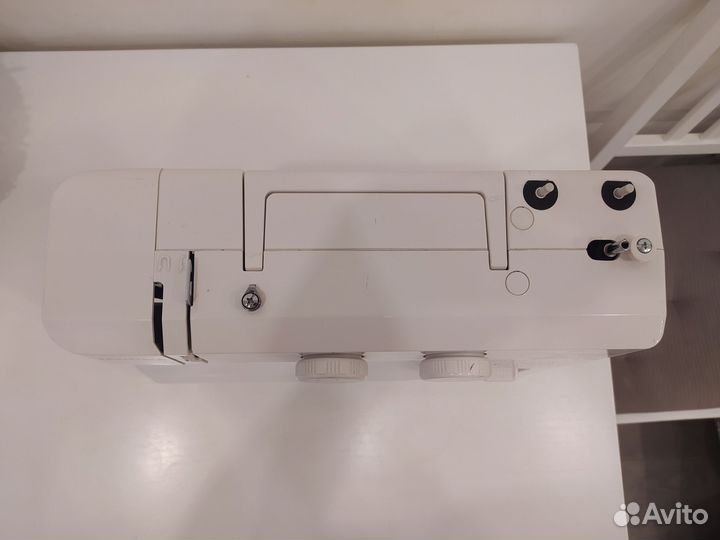 Швейная машина Janome juno 513