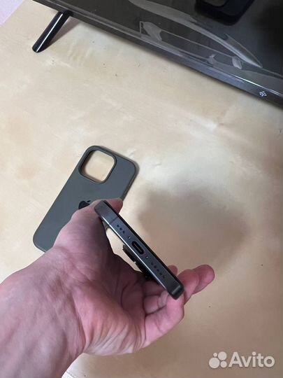 iPhone 15 Pro, 128 ГБ