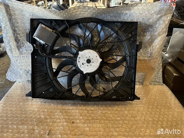 Вентилятор Mercedes 221 W221 S221