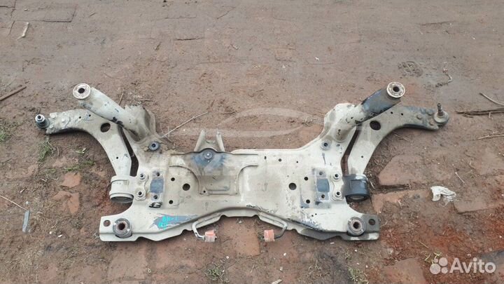 Подрамник передний Ford Focus