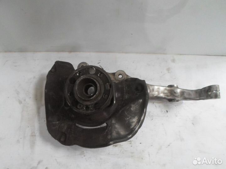 Цапфа/кулак поворотный передний правый Mercedes-Be