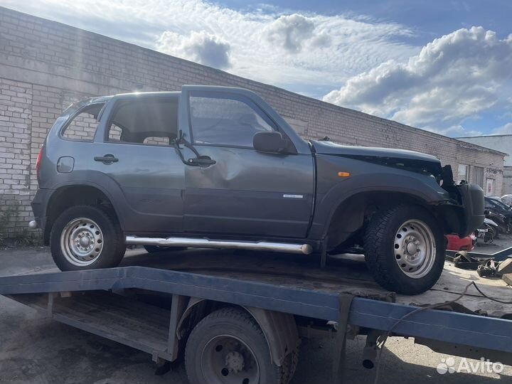 Chevrolet Niva Bertone 2009 в разборе